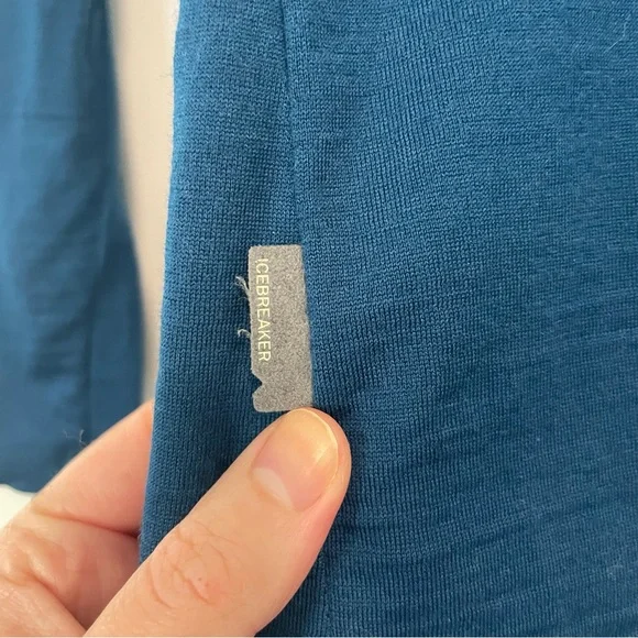 Icebreaker 100% merino long sleeve scoop🌃night - Picture 4 of 5